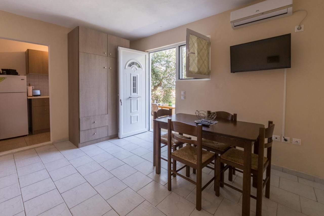 Eleni Studios Tsilivi  Bagian luar foto
